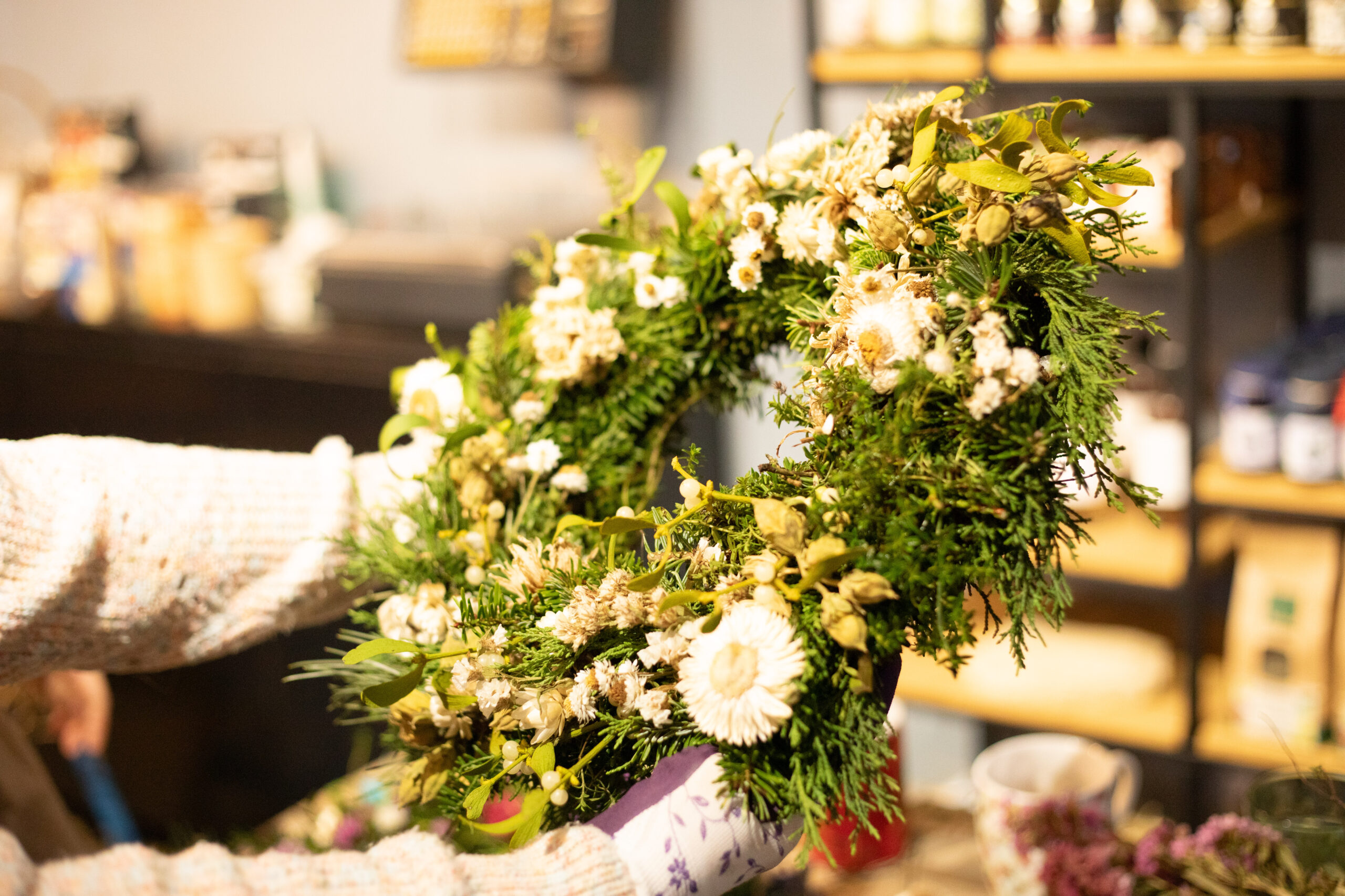 SA 28 NOV ABEND – ADVENT MIT NATUR – ADVENTSKRÄNZE SELBER GESTALTEN
